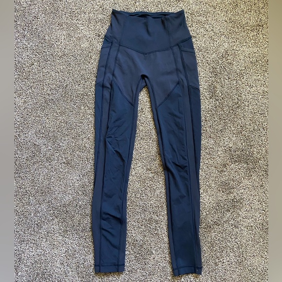 Lululemon Black Leggings Size 4 - Picture 1 of 4